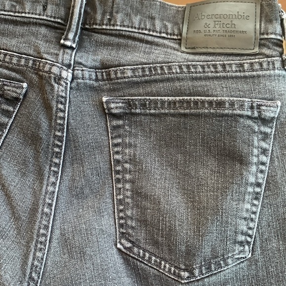 Abercrombie & Fitch Black Athletic Skinny Stretch Jeans Size 30 x 32 - Picture 5 of 8